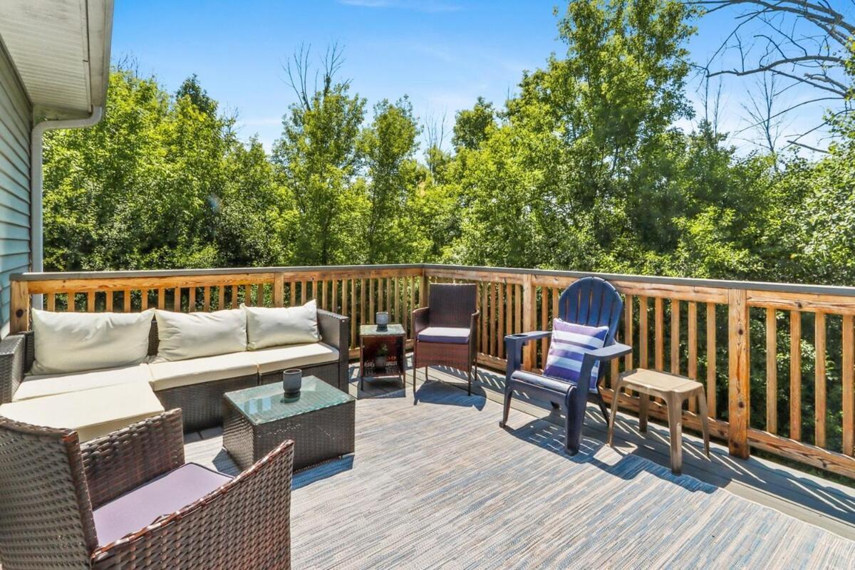 Como Lake Views On Deck - Screened-In Porch - Professional Decor - Fireplaces -Short Walk To Lake Villa Lake Geneva Exterior photo